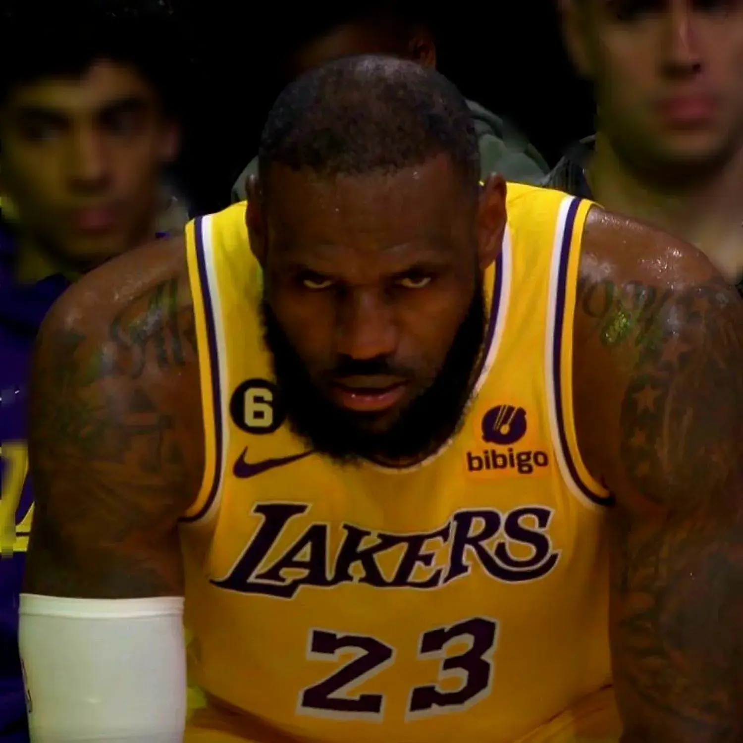 是怒斥斯蒂 是怒斥斯蒂